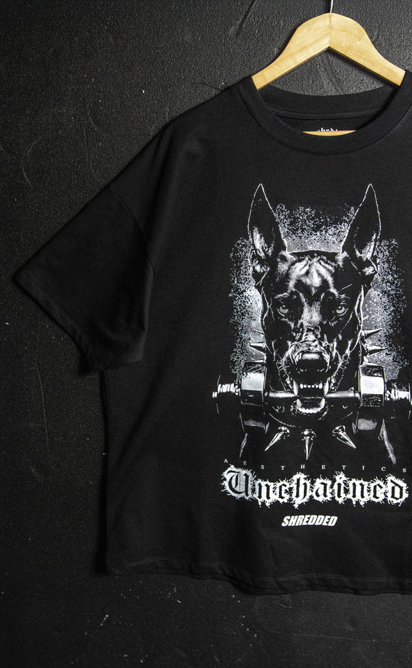 Unchained Doberman- unisex Pump cover - Oversized Gym T-shirt  - Black / White